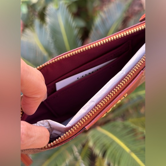 🆕 Coach Wristlet Brand New Rust Brown Small Cute Logo Print Authentic - Picture 5 of 11